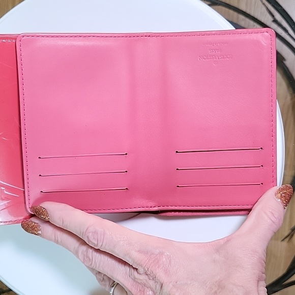 Louis Vuitton Vernis Trifold Short Wallet - Picture 12 of 13